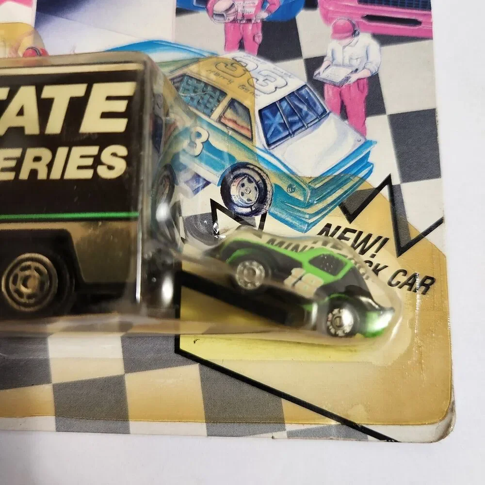 1992 Racing Champions Nascar #18 Dale Jarrett Interstate Batteries w Mini Car
